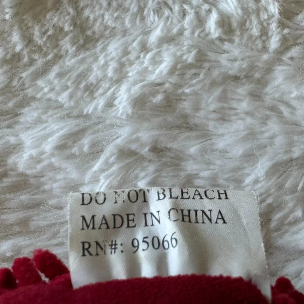 New Red Heart Shaped Soft Chenille Shag Plush Throw Pillow 14.5” x 14.5”
